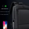Раница за пътуване STELS Voyager 20 с интегриран USB порт за лесно зареждане на мобилни устройства, подходяща за ръчен багаж и ежедневни пътувания.