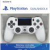 Опаковка на бял джойстик за PS4 DualShock 4, оригинална кутия с логото на PlayStation.