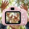 Селфи камера за любими семейни моменти и усмивки по време на разходка