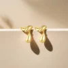 Минималистични сребърни обеци с плътно златно покритие на винт